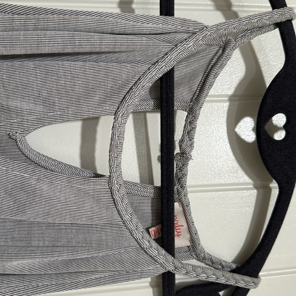 Tank - Picture 2 of 2